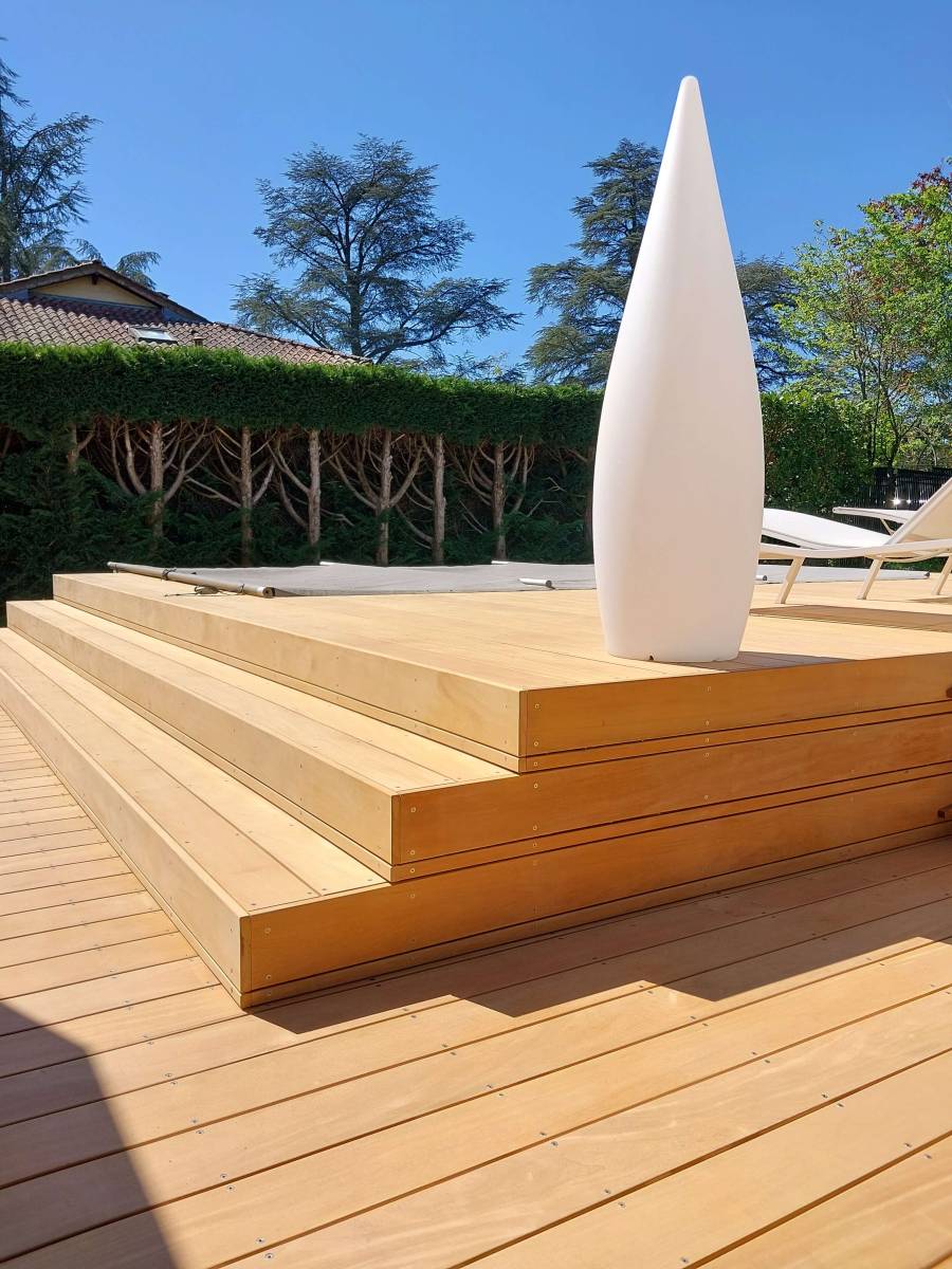 Installation de Terrasse en Bois Composite sur pilotis à Craponne 69 Rhône