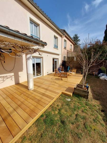 terrasse en GARAPA sur la commune de Lentilly