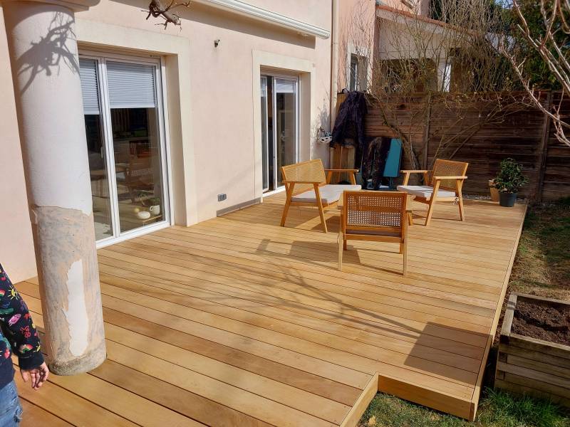 terrasse en GARAPA sur la commune de Lentilly