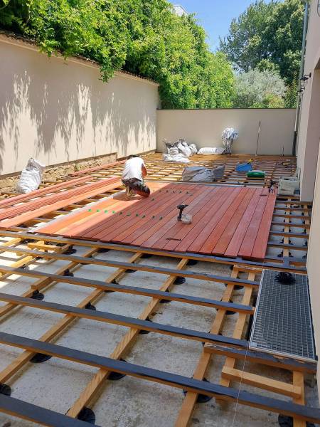 terrasse en Padouk à Ecully