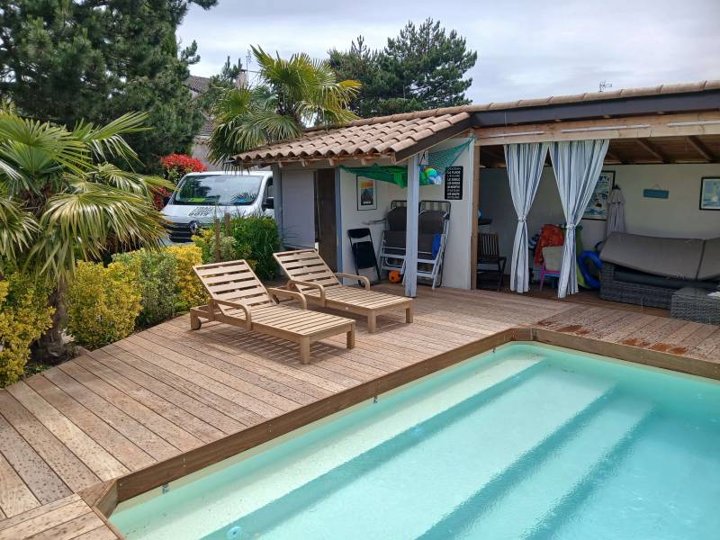 plage de piscine en CUMARU à Misérieux