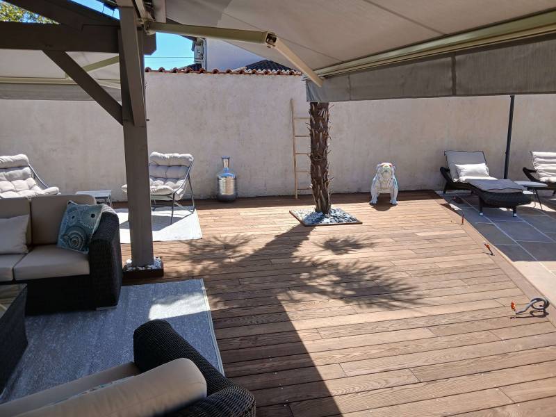 terrasse en frêne thermo chauffé à Massieux