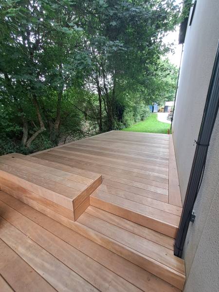 terrasse bois et banc sur mesure à Sain bel